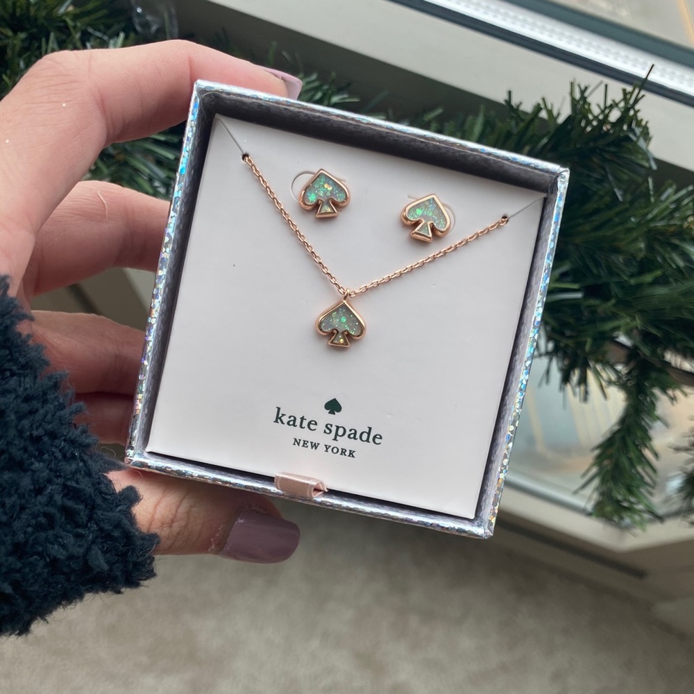 KATE SPADE everyday glitter studs and pendant set